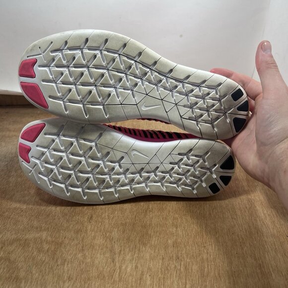 Nike Free RN Motion Flyknit Women's Size 9 Running Shoes Pink/Black 831070-600 - Picture 7 of 9